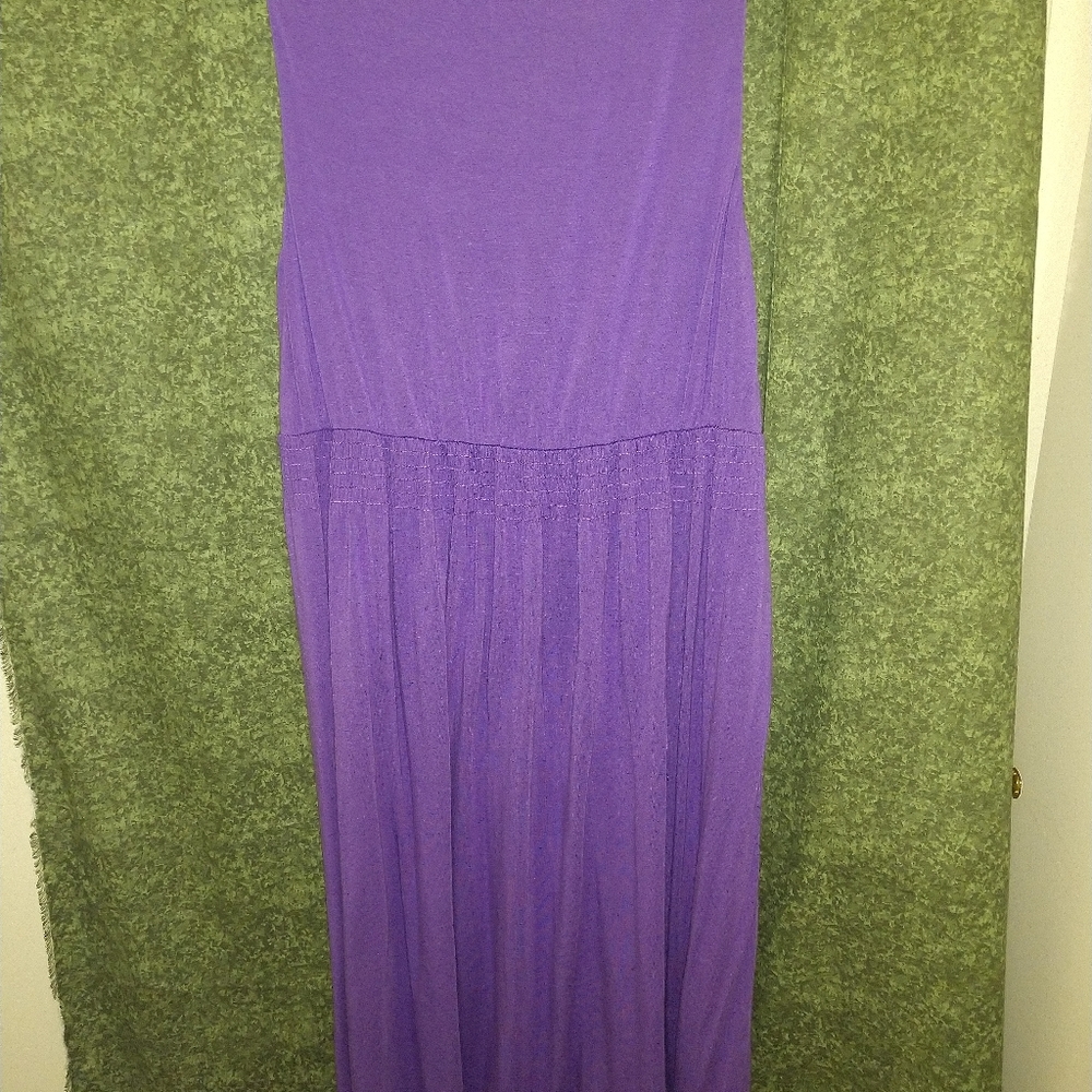 Dress - Picture 4 of 4
